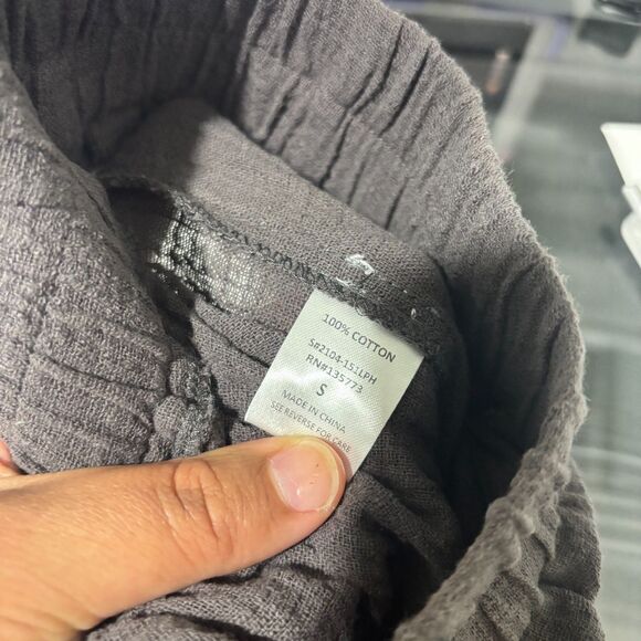 NWT Olivaceous Pants Dark Gray Small Tiered Wide Leg Rayon Relaxed Bohemian - Picture 6 of 7